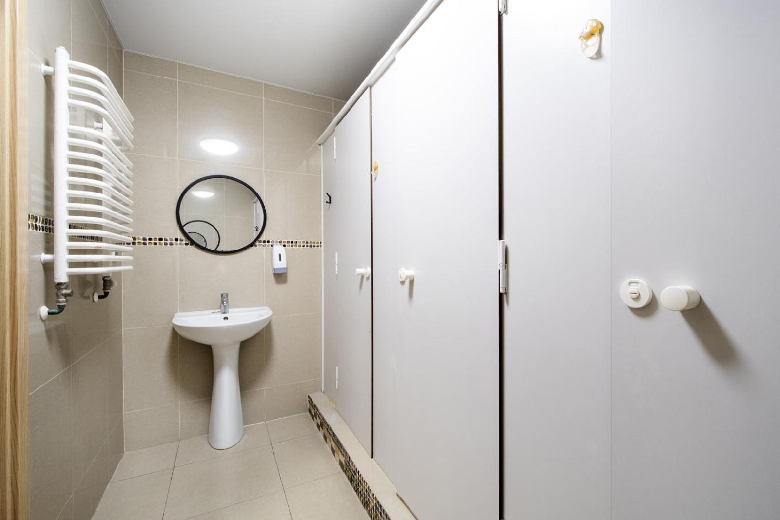 Double Room Private Bathroom