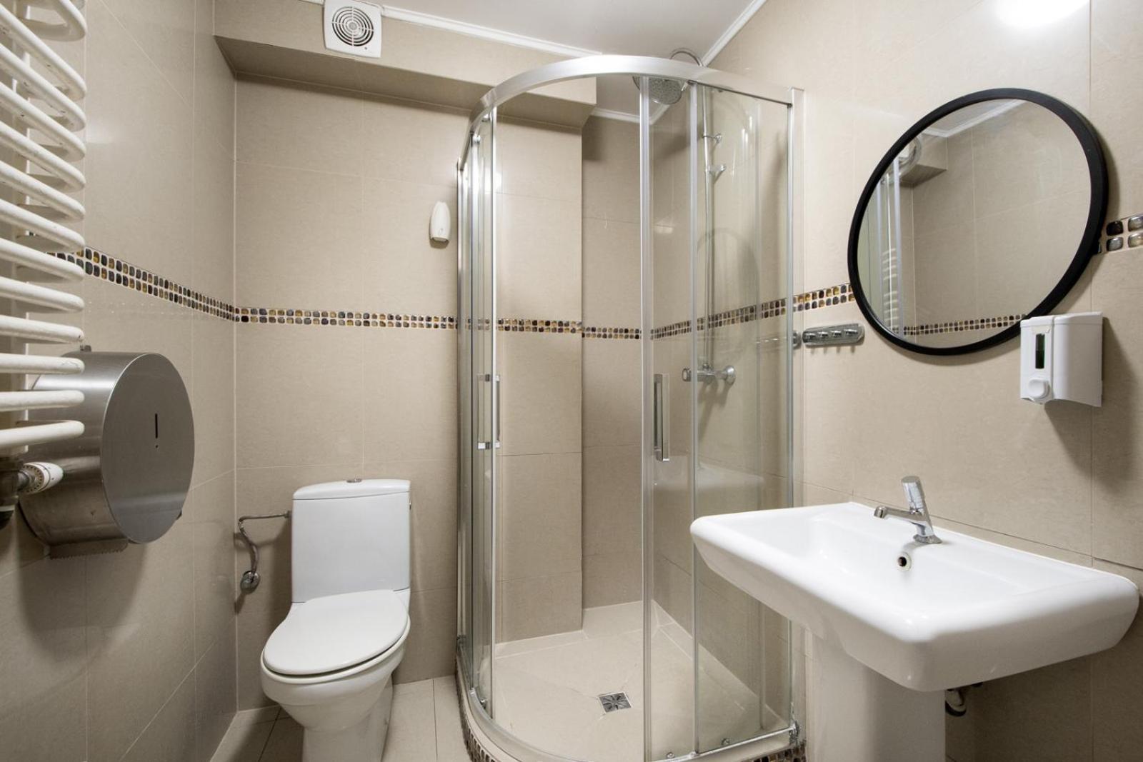 Double Room Private Bathroom
