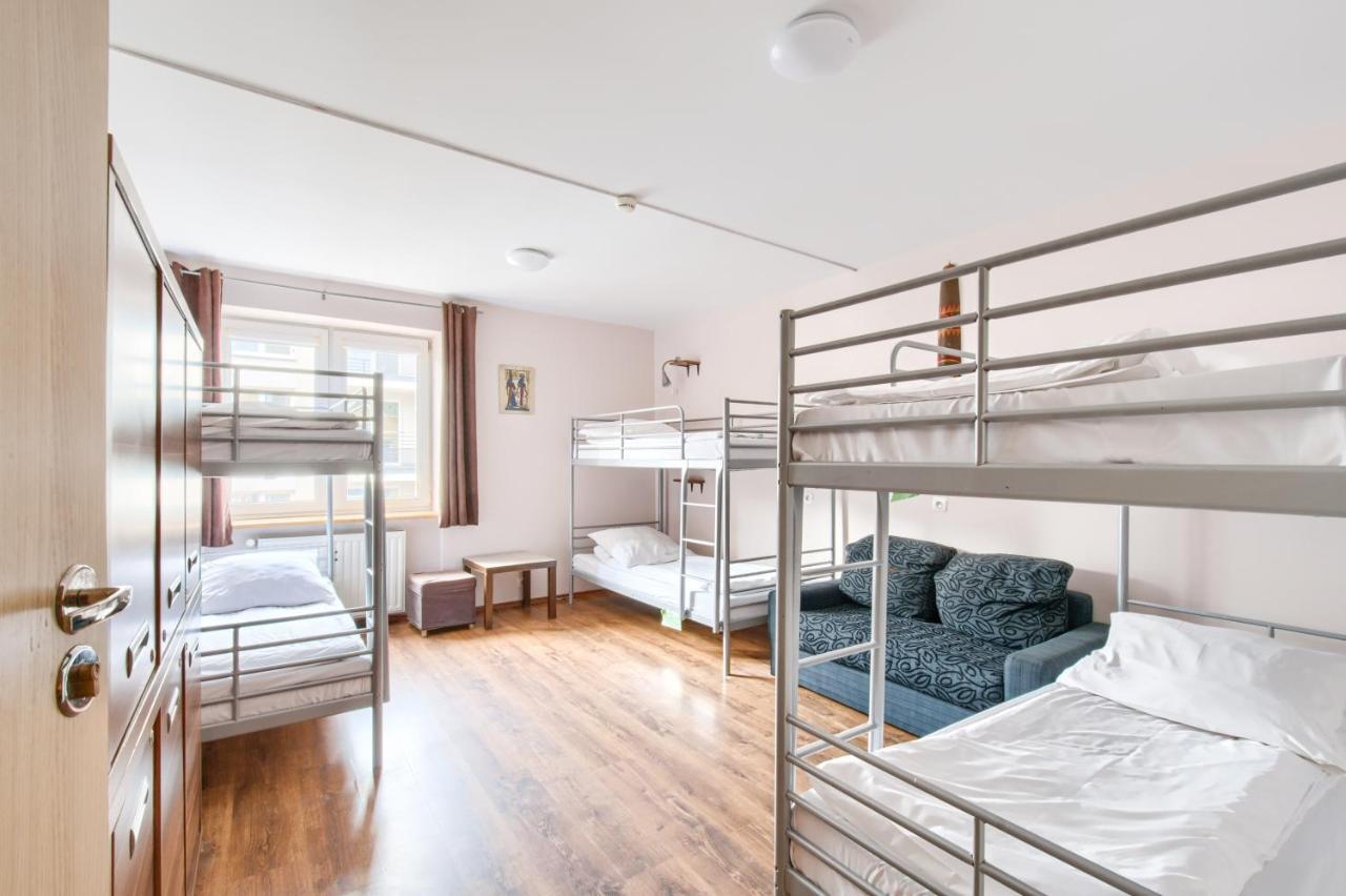Bed 6-Bed Mixed Dormitory Room